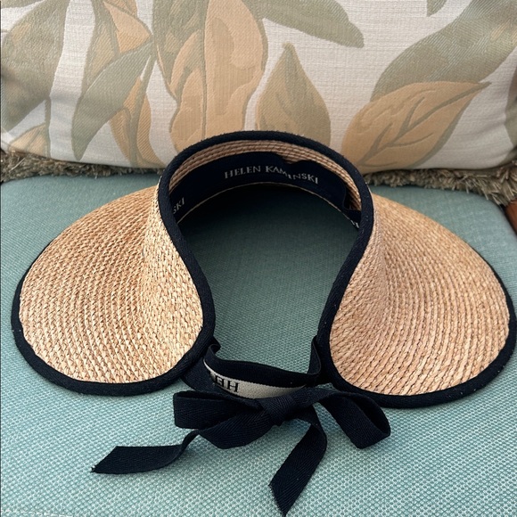 Helen Kaminski Mita Raffia Visor - Picture 3 of 8